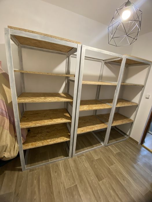 Regal Solidna Konstrukcja!