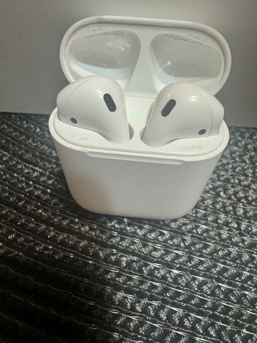 Apple air pods 2