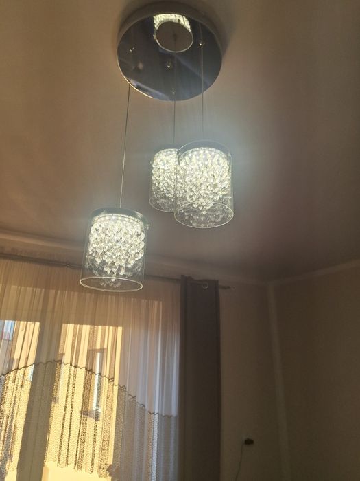 Żyrandol kryształki LED