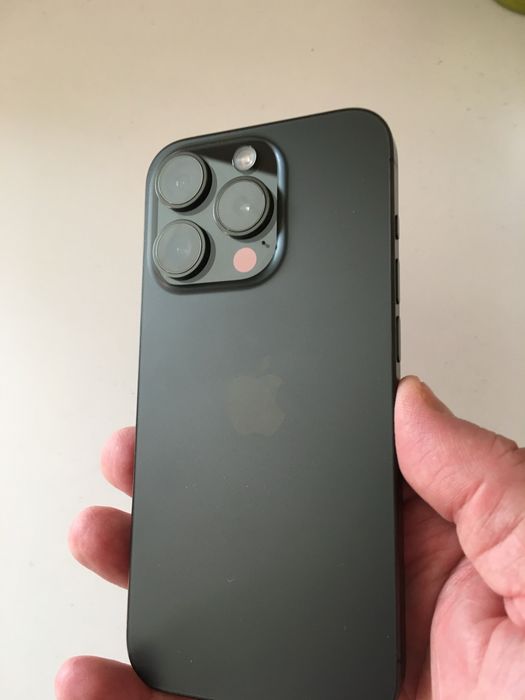 iPhone 15pro 128 гб