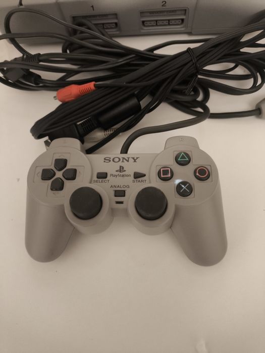 Sony PlayStation 1 (PS1) SCPH-7000 Japonesa - Completa na Caixa (CIB)