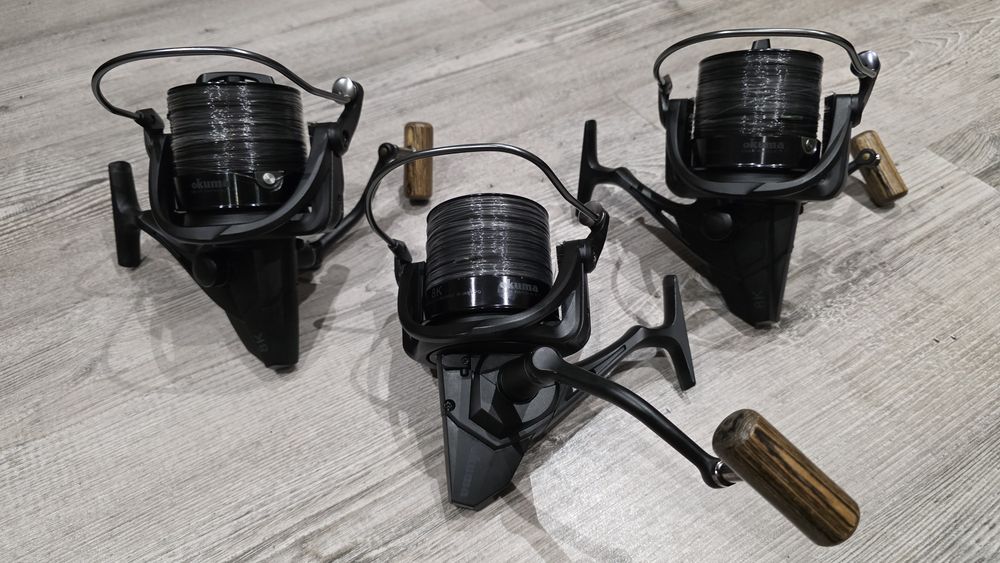 i​3 x Kołowrotek Karpiowy Okuma 8K – Stan BDB