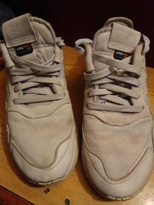 Женские кожаные кроссовки adidas