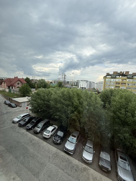 Здається 1,5 квартира мкр Минай