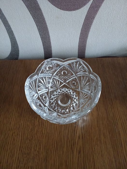 Продаю хрустальные конфетницы