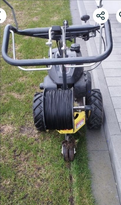 Montaż robota koszącego