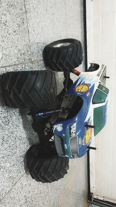 Kyosho Mad Force rc 1/8 nitro