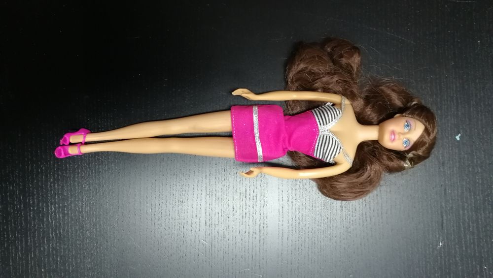 4 bonecas Barbie