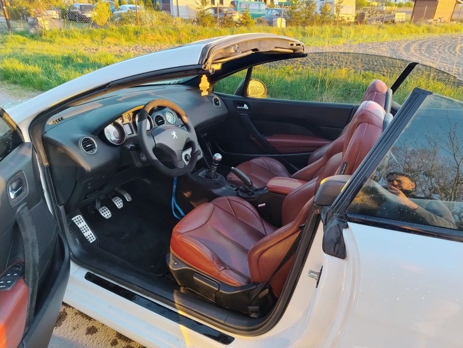 Peugeot 308CC 1.6HDI biała perła, czarny sufit