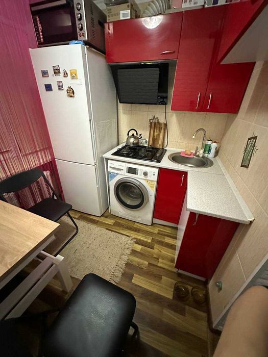 Продаж 1-кімнатної квартири гостиничного типу в затишному районі