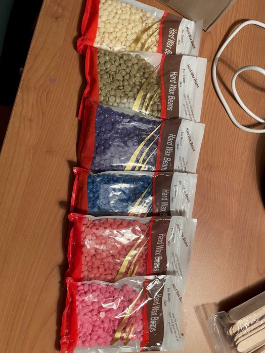 Podgrzewacz do wosku + wosk + szpatulki