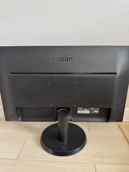 Монітор philips 24  model 243V5Q