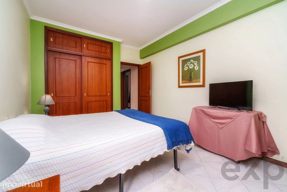 Apartamento T3 no centro de Olhão.