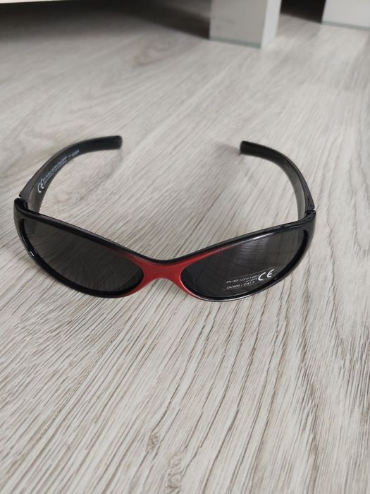 okulary przeciwsłoneczne dziecięce Nowe
