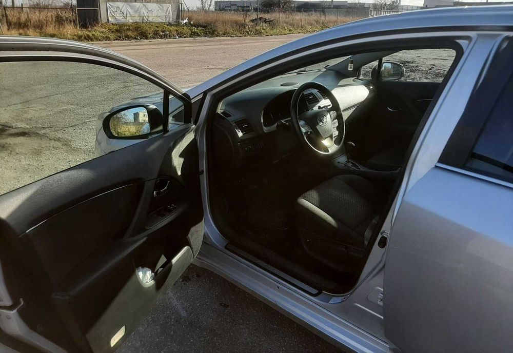 Toyota Avensis Т27 2009 р.