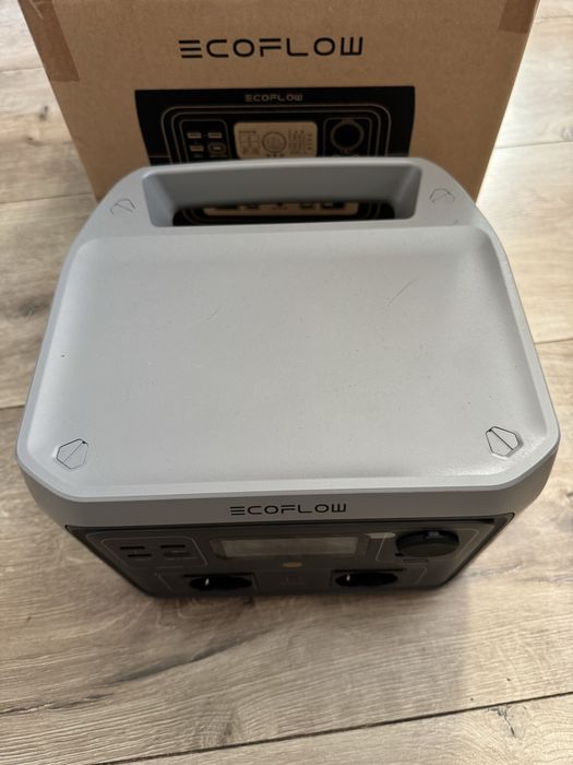 Продам зарядную станцию EcoFlow RIVER 2 Max