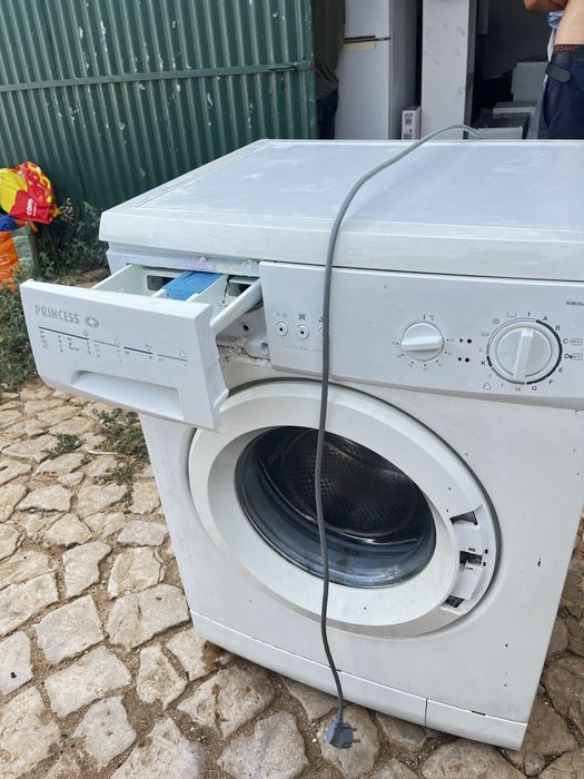 Máquina de Lavar a Roupa