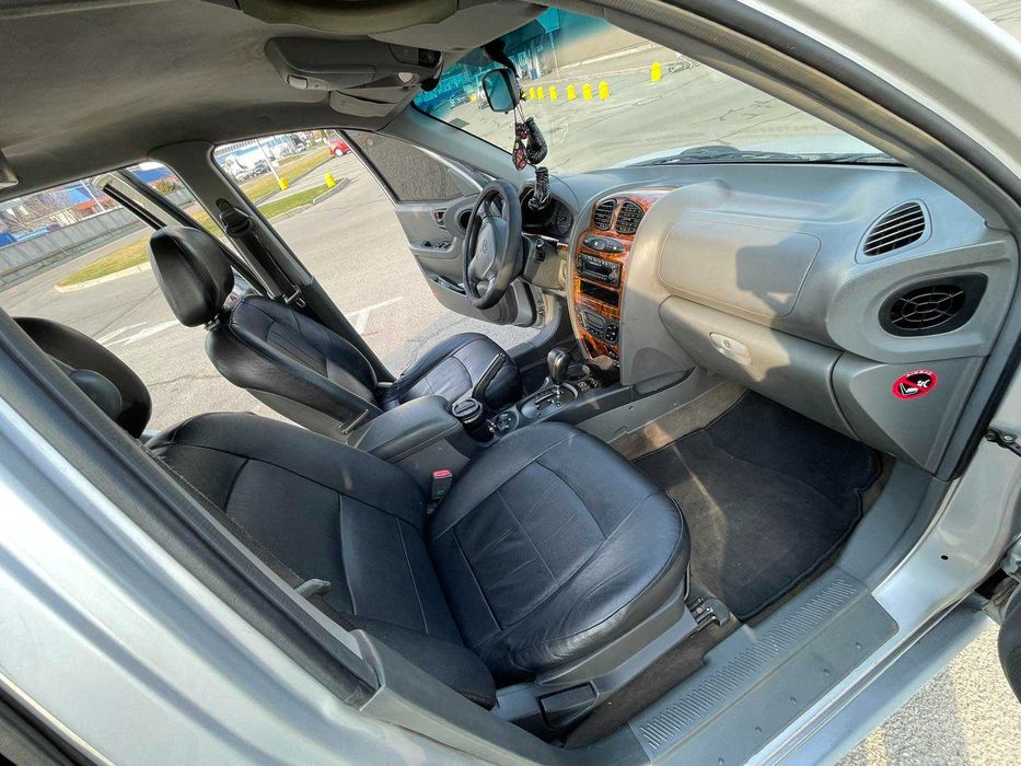 Hyundai Santa FE 2002 рік. 2.7 газ/бензин