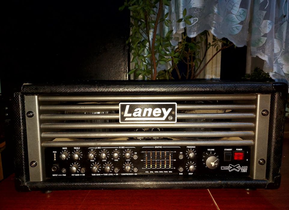 Lampowy wzmacniacz do gitary basowej LANEY NEXUS TUBE + kolumny