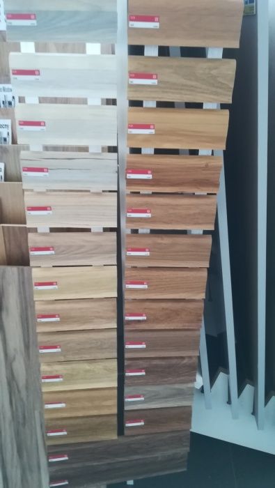 Listwy przypodłogowe