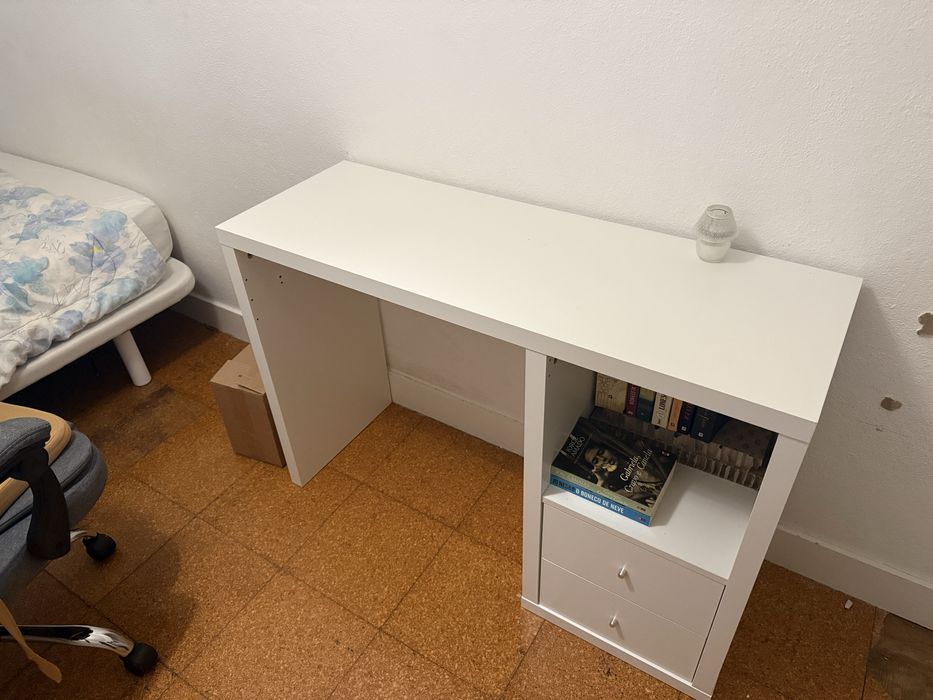 Secretária Micke Ikea