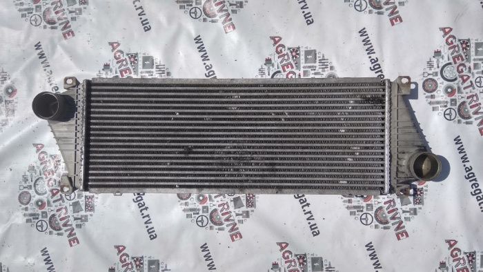 Радіатор Інтеркуллер Диффузор Вентилятор Вискомуфта Sprinter LT