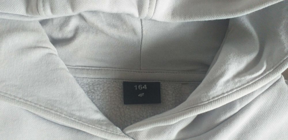 Bluza 4F z kapturem 164