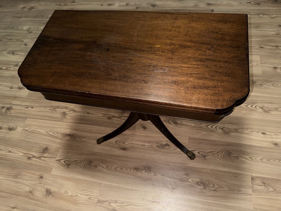 Mesa de Jogo antiga