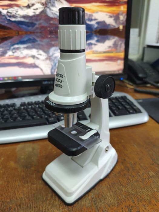 Мікроскоп дитячий повністю робочий