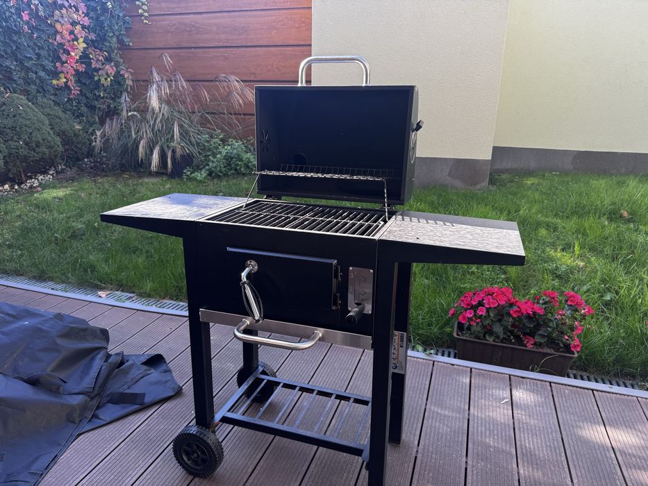 Grill węglowy Curron