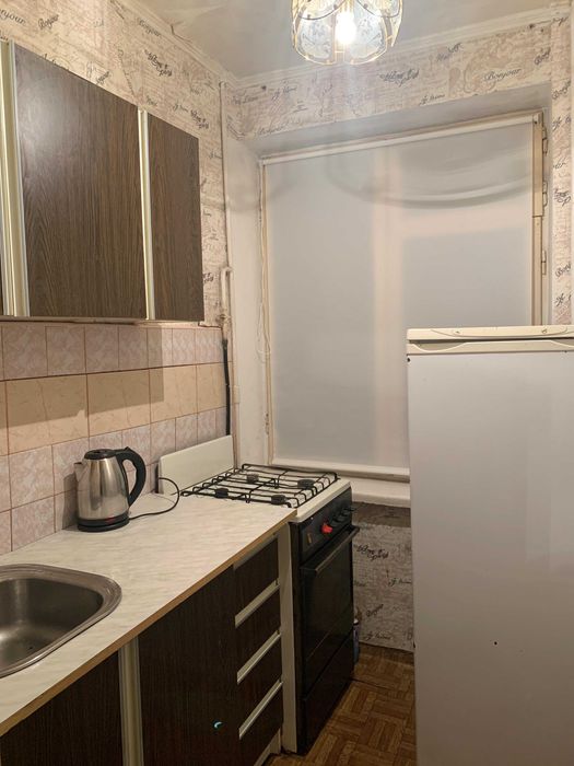 Сдам просторную квартиру с балконом ул Вышгородская без посредников