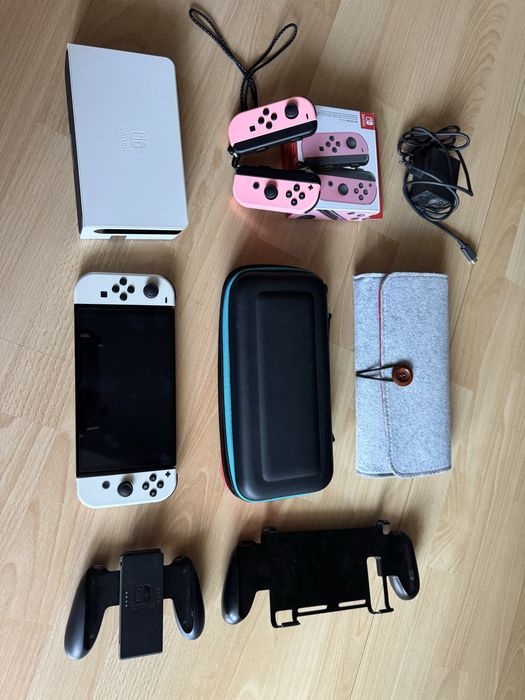 Nintendo Switch OLED + Joy-Con ROSA + acessorios