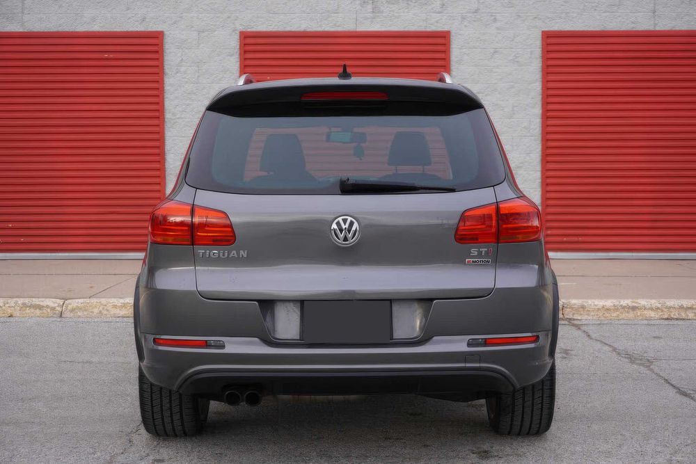 Volkswagen Tiguan 2.0T R-Line 4Motion      2016