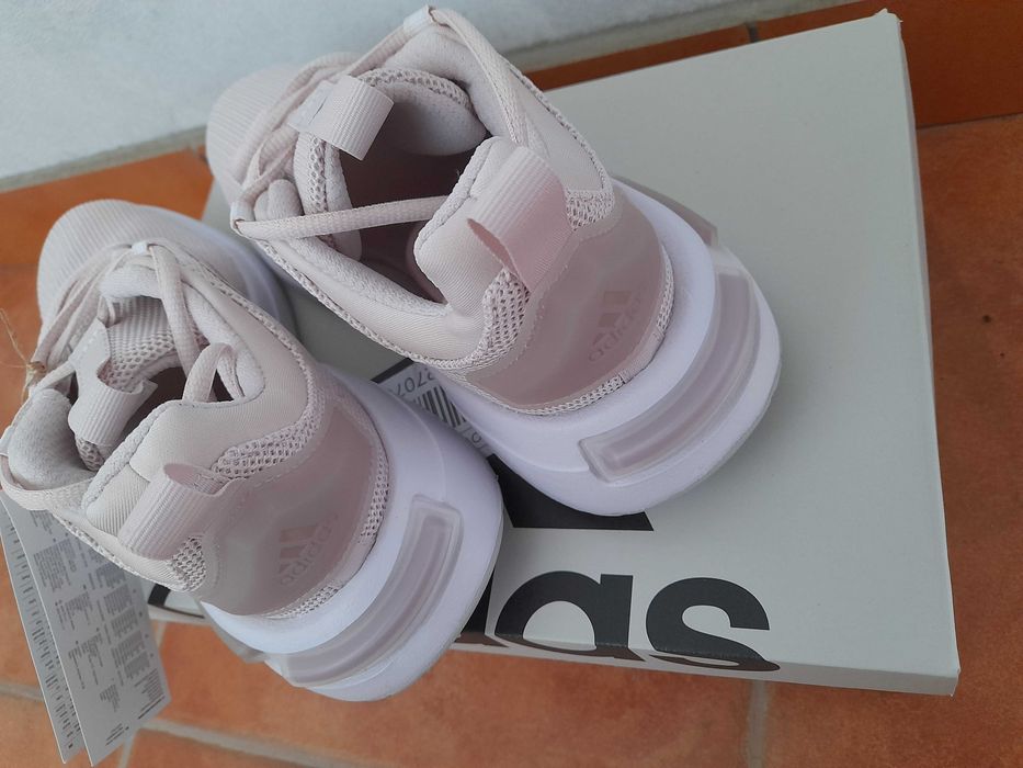 Sapatilhas adidas tam 37 1/3