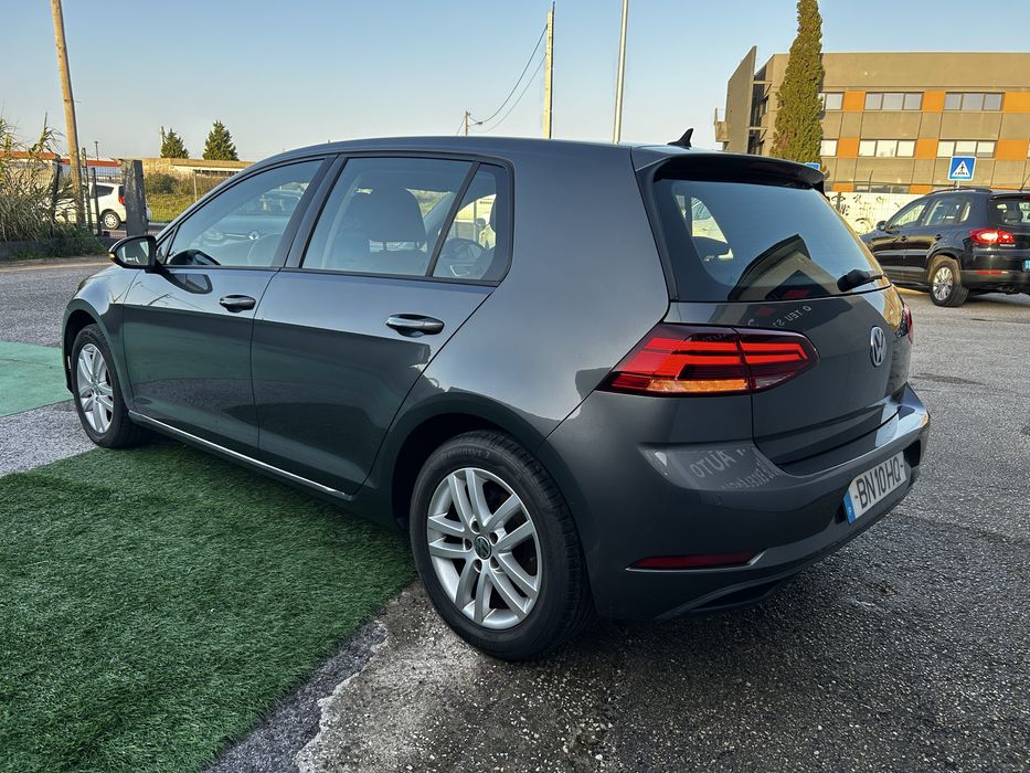 Golf 2018 - em otimo estado