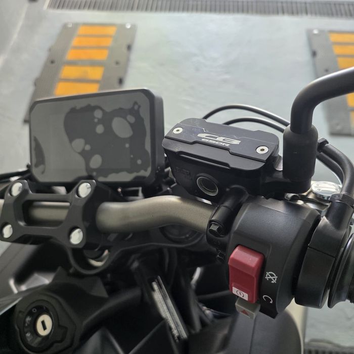 Honda CB650R E-Clutch 2025