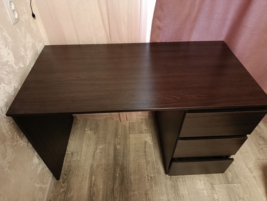 Продам стол письменный*компьютерный