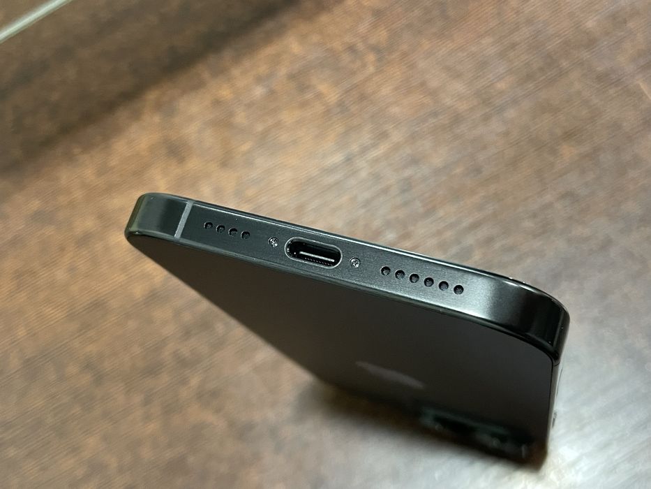 Iphone 16 pro max 256gb 100% black