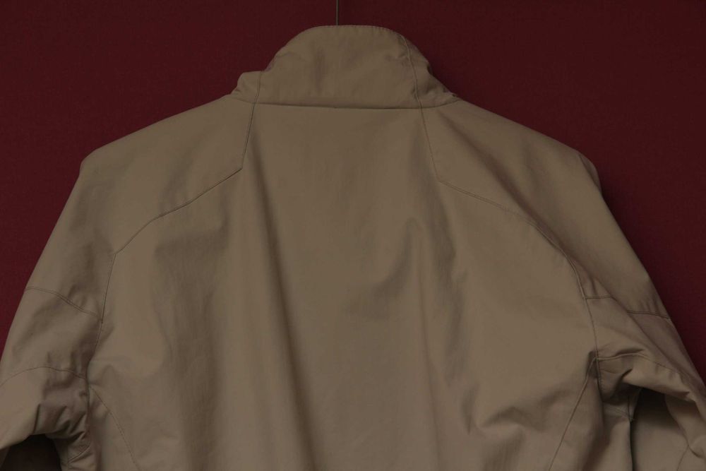 Helly Hansen рр M мембранная куртка