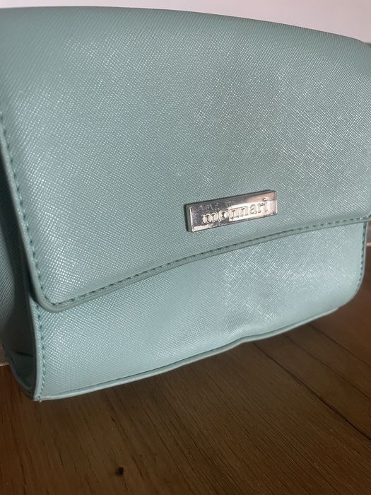 Miętowa torebka Monnari