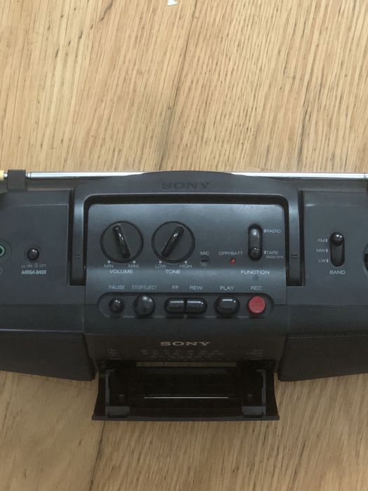 Radio com leitor de cassete SONY