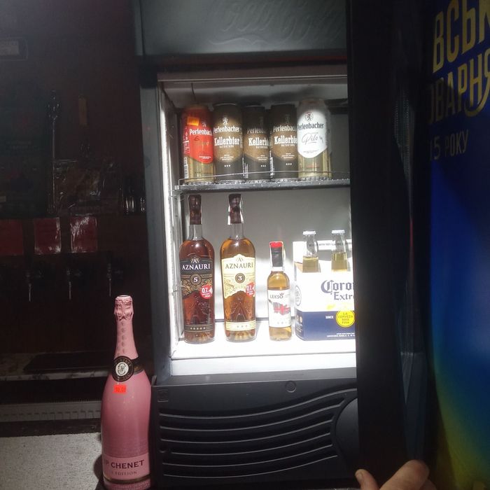 Холодильник барний