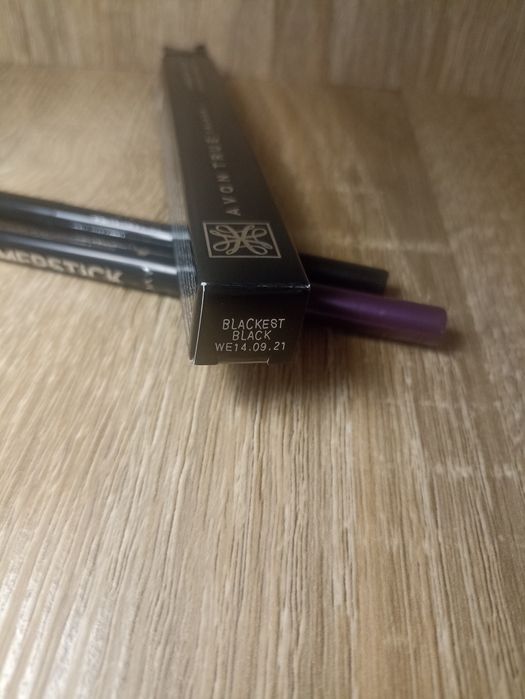 Kredki do oczu Avon