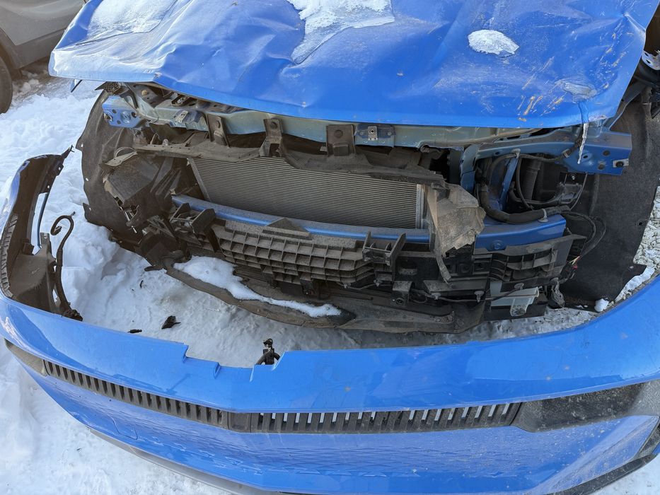 Chevrolet  еквінокс ev бампер передній