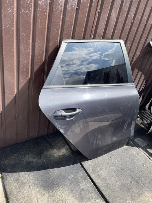 Задні праві двері Kia ceed універсал 2 покоління