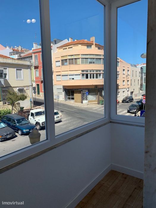 Luminoso apartamento T0 com 37 m2 para arrendar