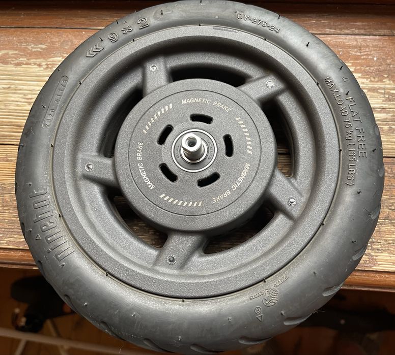 Ninebot колесо з магнітним тормозом Segway - Е25/Е45