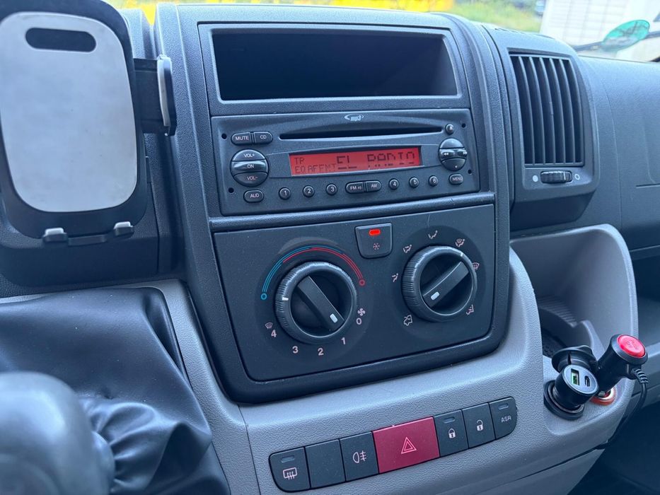 Citroen  Jumper 9 osób klima hak