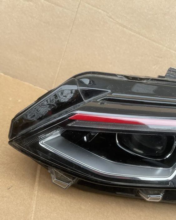 Farol golf 8 gti