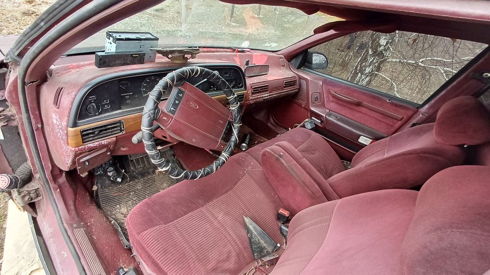 Форд таурус 1990рік